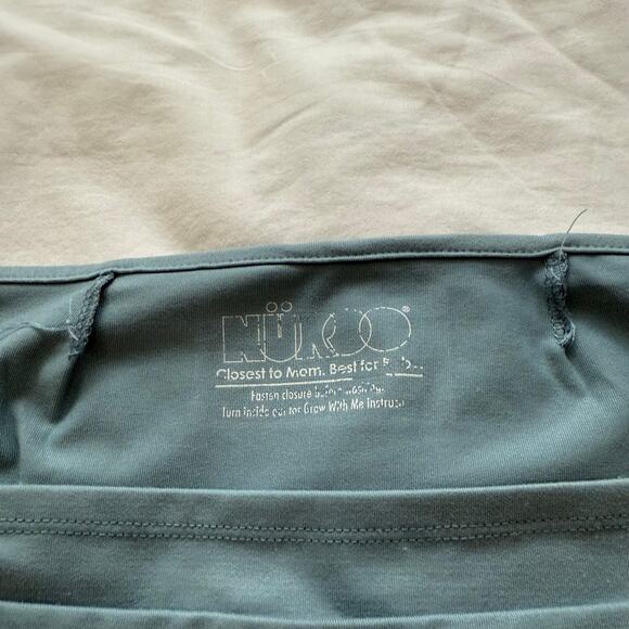 NüRoo Swaddle Blue Adjustable Newborn Wrap with Easy Closure Some Wash Wear - Picture 3 of 5